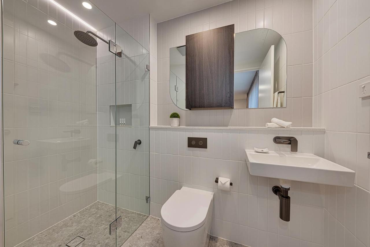 Littomore Suites Kingswood Penrith Exteriör bild