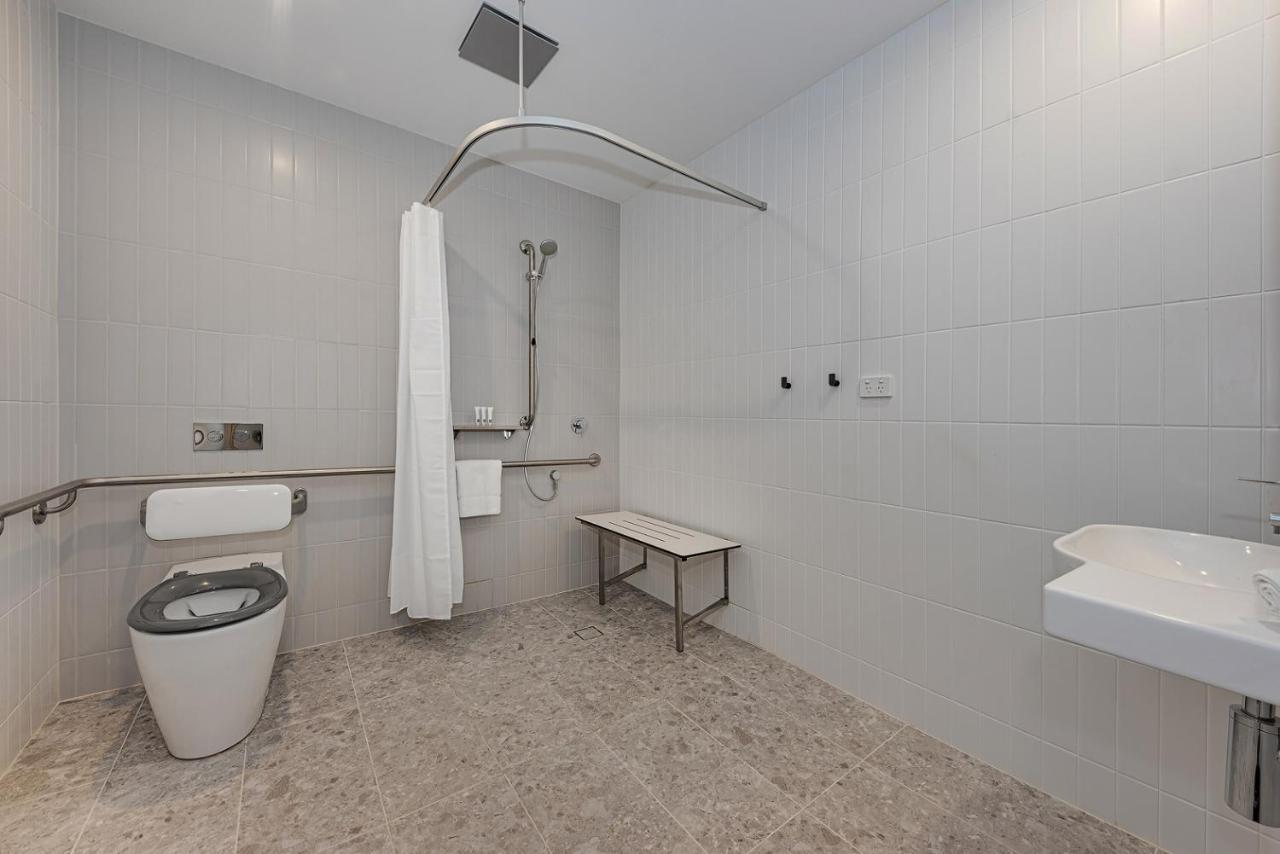 Littomore Suites Kingswood Penrith Exteriör bild